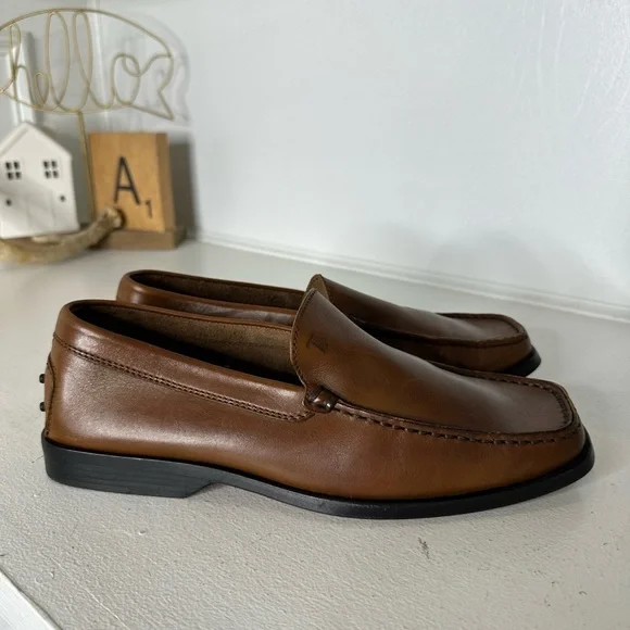 Tod’s Men’s Leather Loafers Tan Slip-On Quiet Luxury Size 8.5 US Made in Italy - Picture 5 of 10